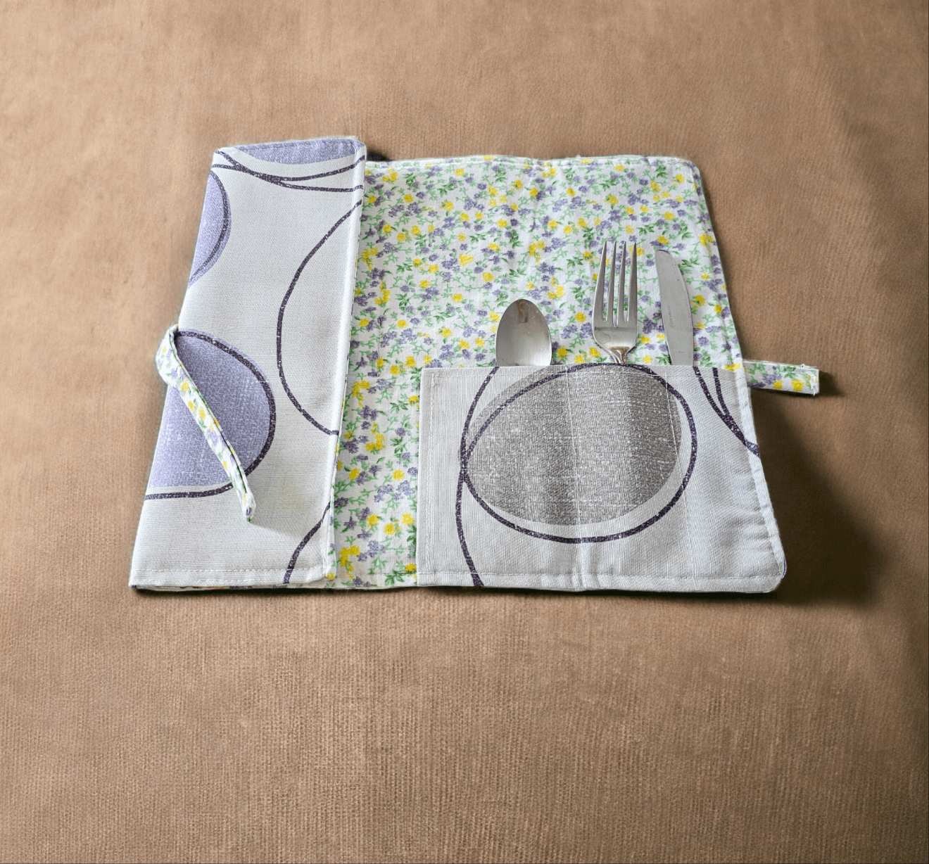 Napperons avec pochette pour ustensiles