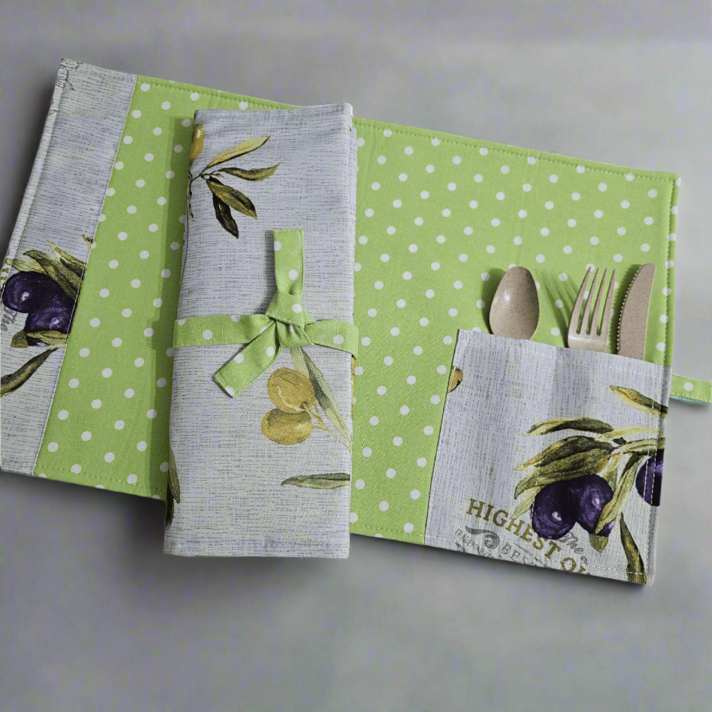 Napperons avec pochette pour ustensiles