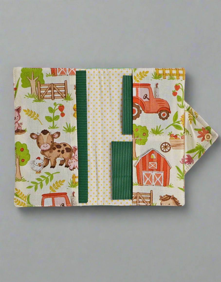 Ens. serviette de bain, lingettes (2) et protège carnet de santé pour bébé